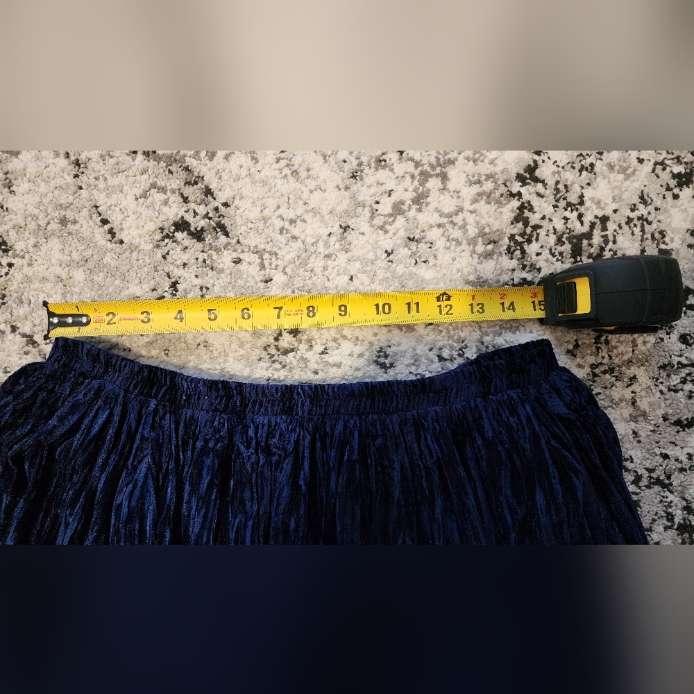 🌻Elegant Blue Velvet Skirt - Picture 6 of 7